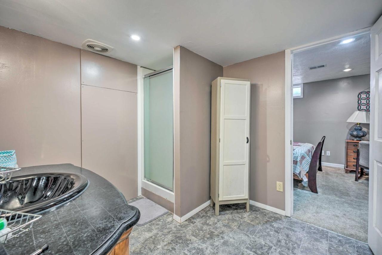 Lovely 3- Bedroom Apartment With Street Parking. Гошен Екстер'єр фото