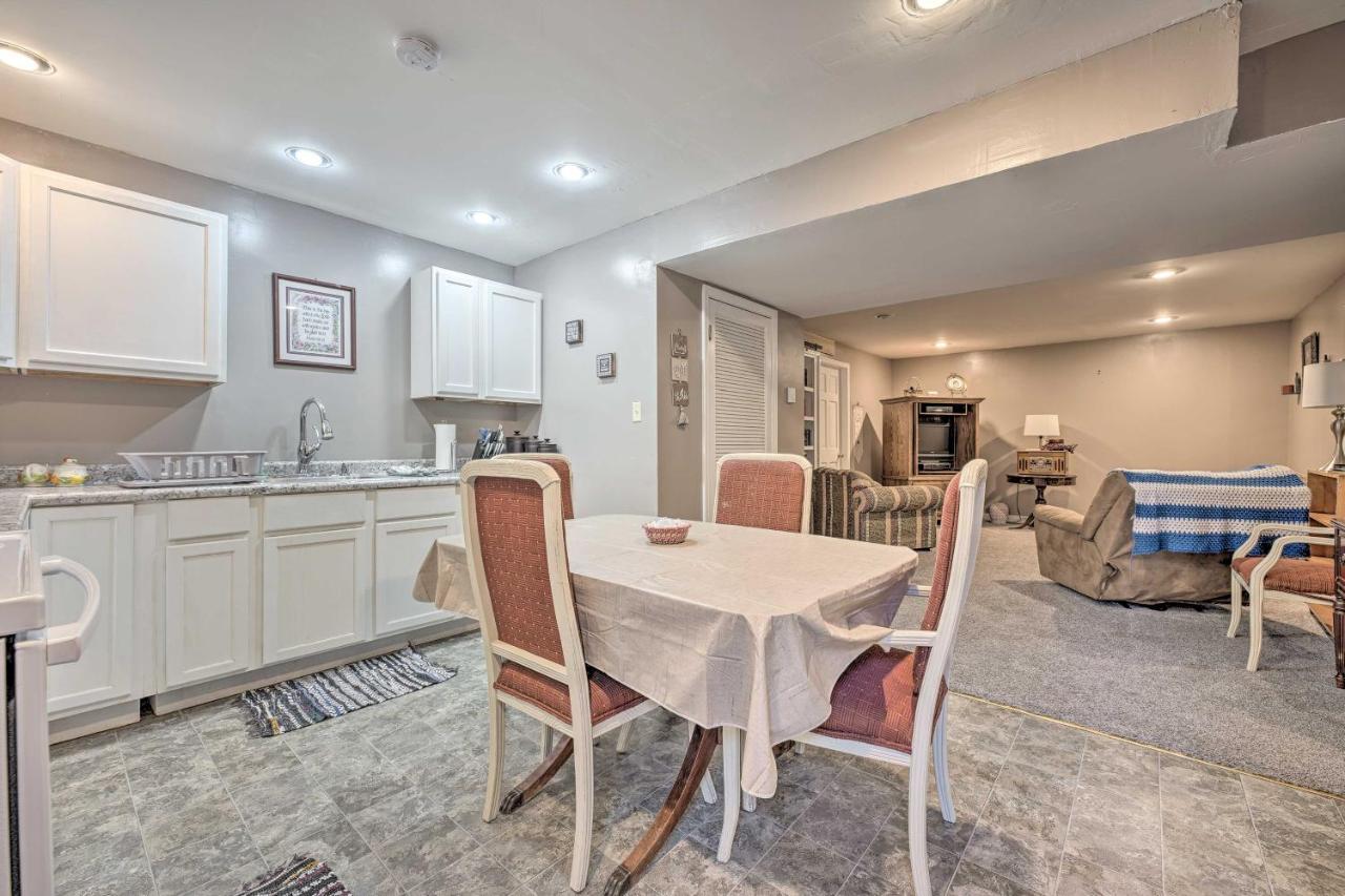 Lovely 3- Bedroom Apartment With Street Parking. Гошен Екстер'єр фото