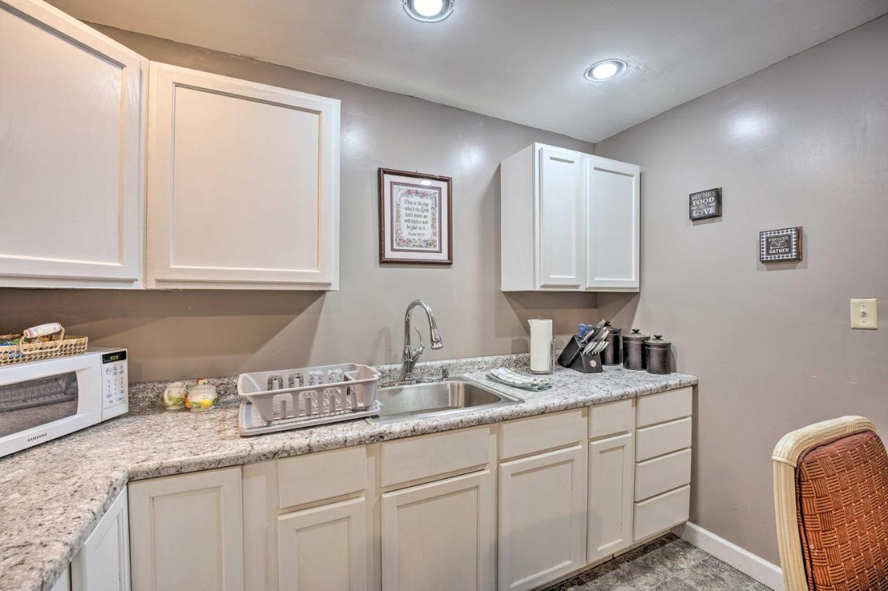 Lovely 3- Bedroom Apartment With Street Parking. Гошен Екстер'єр фото